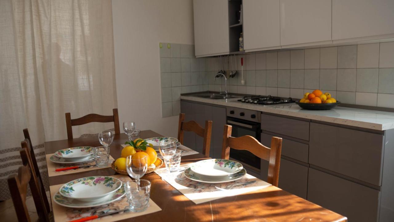 Appartamenti Melograno E Fico Loculi Exterior foto